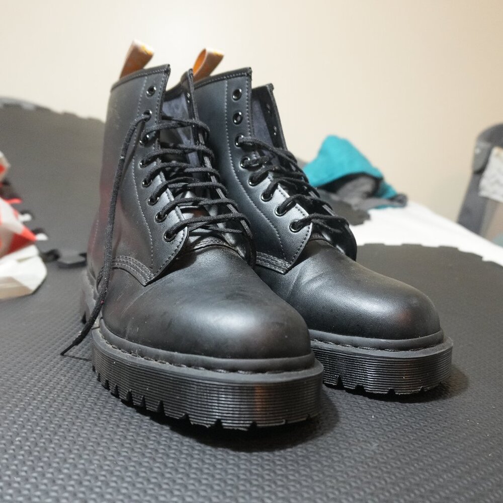 Dr. Martens 1460 Smooth Leather Lace-Up Boots ($100 OBO)